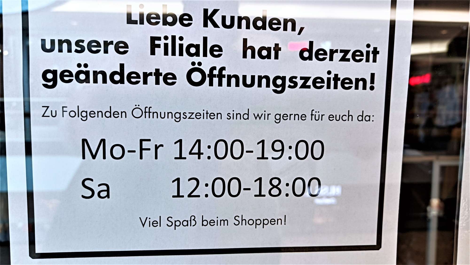 Wer hat hier wann geöffnet? 